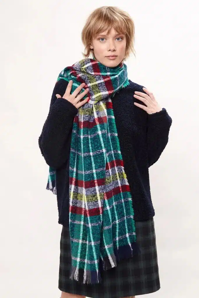Warm Handle Checked Scarf With Fringed Edge, Green